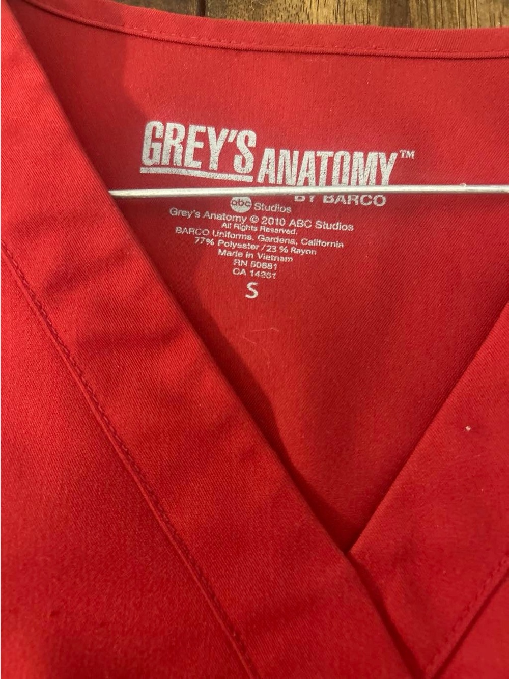 Grey's Anatomy Men's Scarlet Red V-Neck Scrub Top